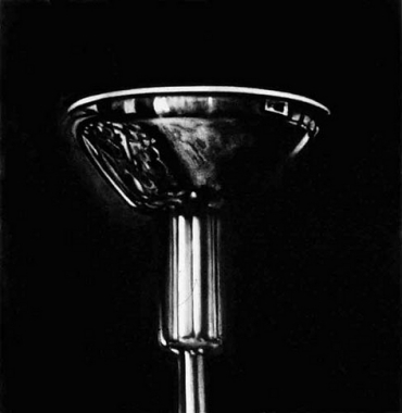 Untitled (head of standing lamp, reflecting consulting room 1938), 2000. Charcoal on mounted paper, 32 x 32 inches (81.2 x 81.2 cm). MP D-408