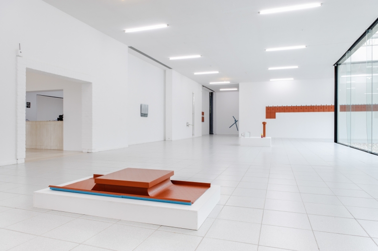 Riding a Saddle Roof. Installation view, 2012. Museum Dhondt-Dhaenens, Deurle, Belgium. Photo: Henk Schoenmaekers.